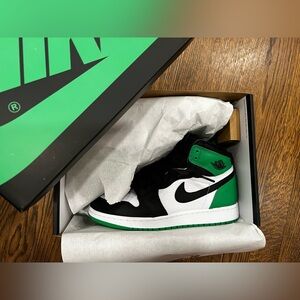 Jordan 1 Lucky Green 5.5Y